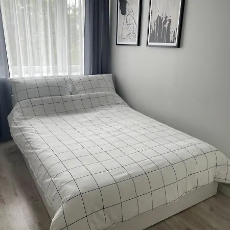 Апартаменты Mieszkanie W Centrum Z Oddzielna Sypialnia *